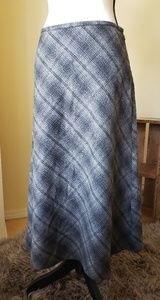 Gorgeous wool long plaid skirt